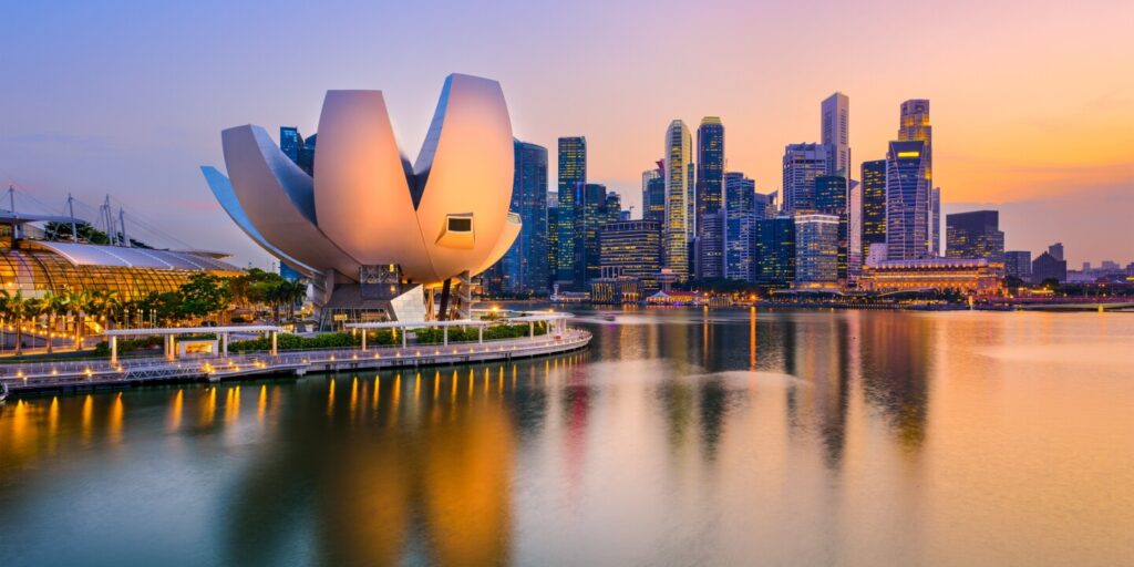 Find Your Canadian Dream: 7 Best Cities for Immigrants in 2025